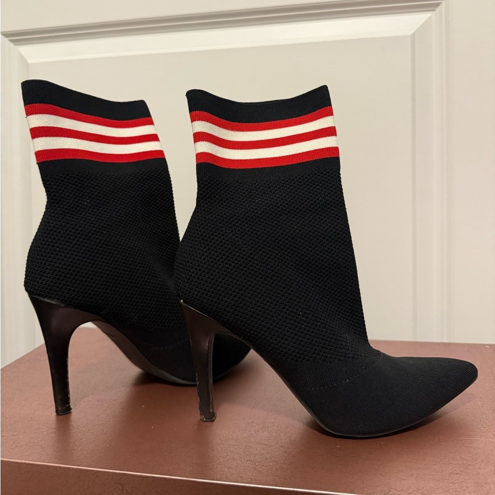 Women’s Heels - Stretchy Pointed Toes